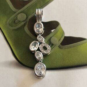 Beautiful Lia Sophia Silver tone Pendant. NWOT.
